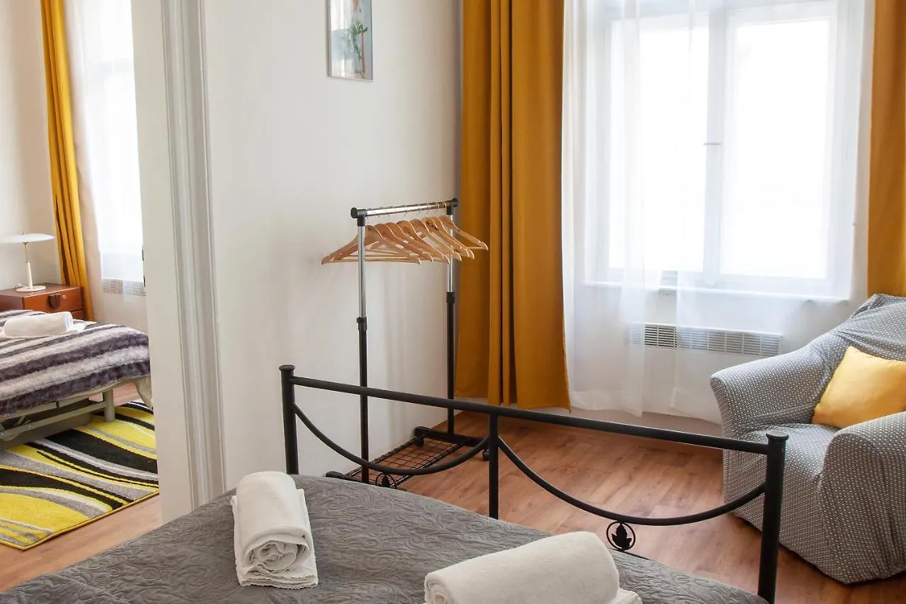 Lucky Angel Apartments In Prag Tjekkiet